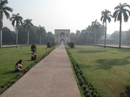 Gate to Humayun's tomb